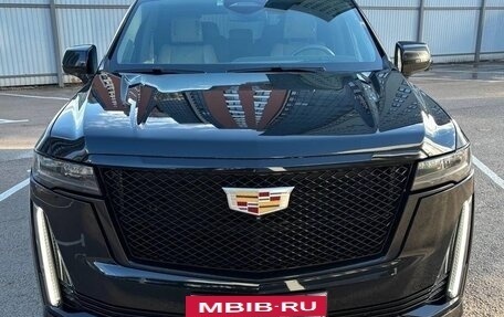 Cadillac Escalade V, 2021 год, 8 850 000 рублей, 2 фотография