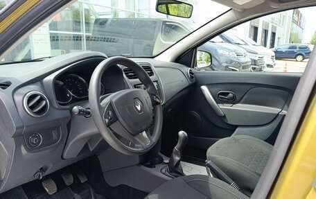 Renault Sandero II рестайлинг, 2017 год, 980 000 рублей, 24 фотография