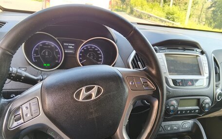 Hyundai ix35 I рестайлинг, 2012 год, 130 000 рублей, 8 фотография