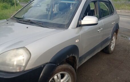 Hyundai Tucson III, 2006 год, 680 000 рублей, 4 фотография