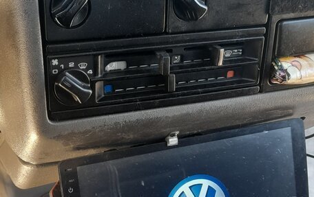 Volkswagen Caravelle T4, 1992 год, 400 000 рублей, 8 фотография
