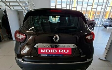 Renault Kaptur I рестайлинг, 2018 год, 1 798 000 рублей, 6 фотография