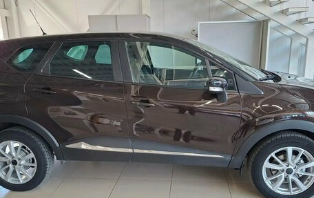 Renault Kaptur I рестайлинг, 2018 год, 1 798 000 рублей, 9 фотография