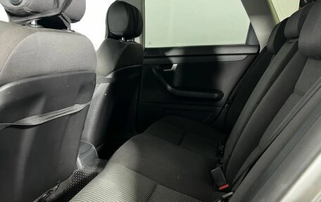 Audi A4, 2005 год, 800 000 рублей, 11 фотография