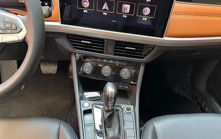 Volkswagen Bora, 2022 год, 1 080 000 рублей, 16 фотография