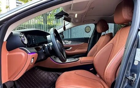 Mercedes-Benz CLS, 2022 год, 6 595 000 рублей, 12 фотография