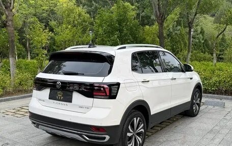 Volkswagen T-Cross I, 2023 год, 1 500 000 рублей, 6 фотография