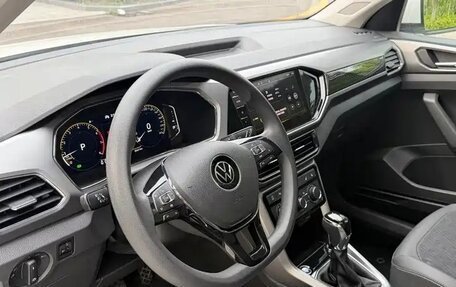 Volkswagen T-Cross I, 2023 год, 1 500 000 рублей, 9 фотография