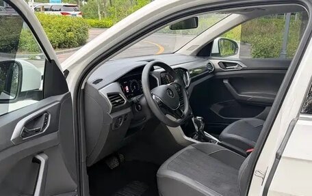 Volkswagen T-Cross I, 2023 год, 1 500 000 рублей, 8 фотография