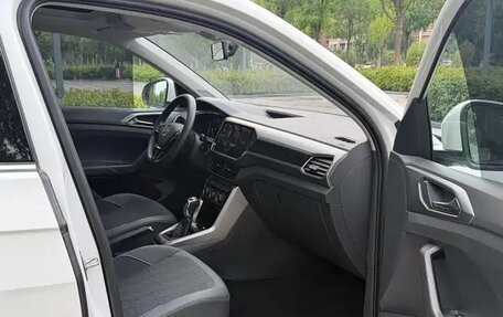 Volkswagen T-Cross I, 2023 год, 1 500 000 рублей, 12 фотография