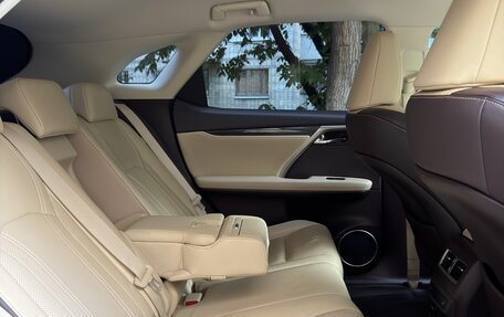 Lexus RX IV рестайлинг, 2016 год, 4 200 000 рублей, 7 фотография