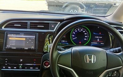 Honda Shuttle II, 2015 год, 920 000 рублей, 1 фотография