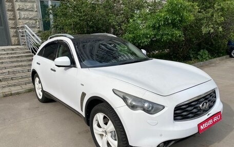 Infiniti FX II, 2010 год, 1 350 000 рублей, 1 фотография