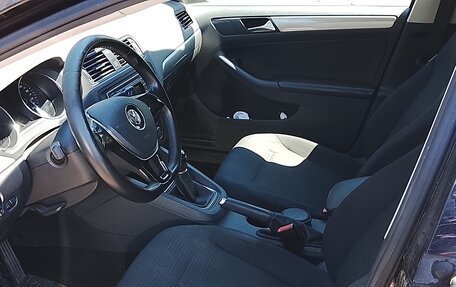 Volkswagen Jetta VI, 2015 год, 980 000 рублей, 3 фотография