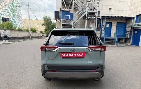 Toyota RAV4, 2019 год, 3 050 000 рублей, 5 фотография