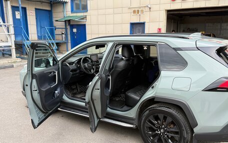 Toyota RAV4, 2019 год, 3 050 000 рублей, 17 фотография