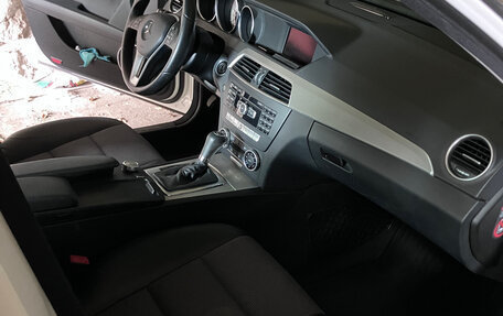 Mercedes-Benz C-Класс, 2013 год, 2 000 000 рублей, 10 фотография