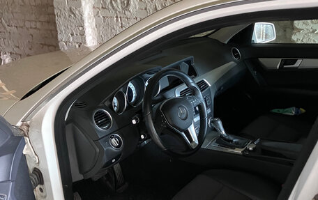Mercedes-Benz C-Класс, 2013 год, 2 000 000 рублей, 17 фотография