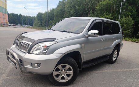 Toyota Land Cruiser Prado 120 рестайлинг, 2006 год, 2 250 000 рублей, 2 фотография