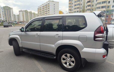 Toyota Land Cruiser Prado 120 рестайлинг, 2006 год, 2 250 000 рублей, 3 фотография