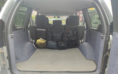 Toyota Land Cruiser Prado 120 рестайлинг, 2006 год, 2 250 000 рублей, 14 фотография