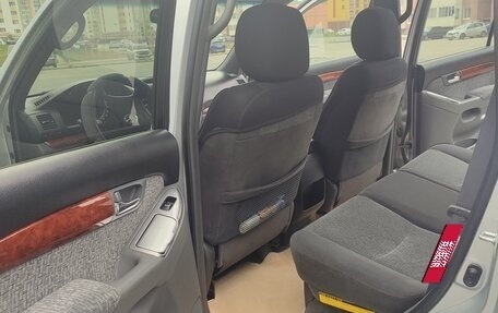 Toyota Land Cruiser Prado 120 рестайлинг, 2006 год, 2 250 000 рублей, 15 фотография