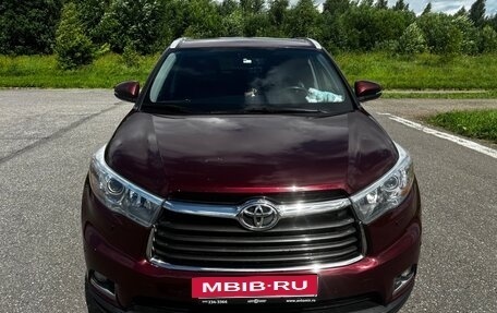 Toyota Highlander III, 2014 год, 2 750 000 рублей, 10 фотография