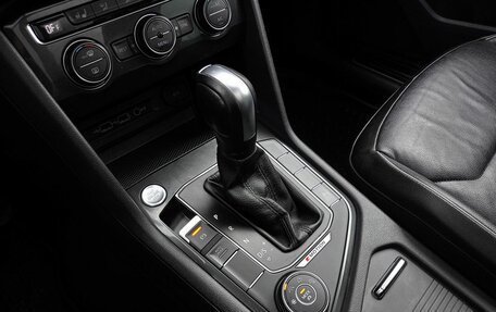 Volkswagen Tiguan II, 2019 год, 2 539 000 рублей, 16 фотография