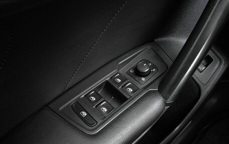 Volkswagen Tiguan II, 2019 год, 2 539 000 рублей, 12 фотография