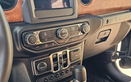 Jeep Wrangler, 2022 год, 13 500 000 рублей, 19 фотография
