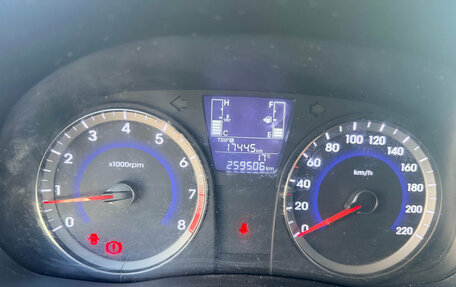 Hyundai Solaris II рестайлинг, 2014 год, 695 000 рублей, 11 фотография