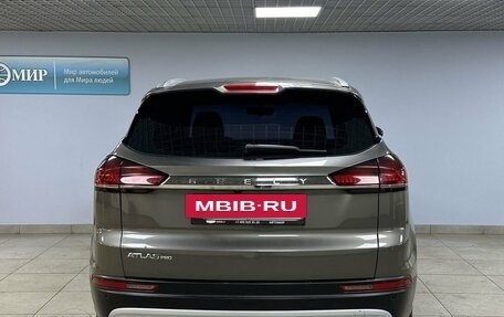Geely Atlas, 2023 год, 1 650 000 рублей, 6 фотография