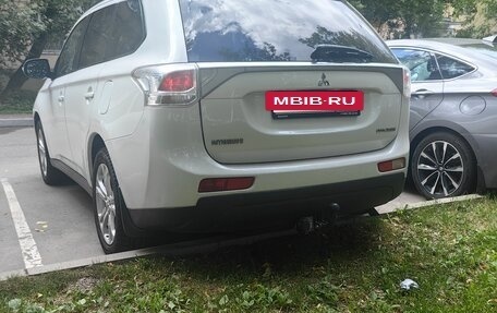 Mitsubishi Outlander III рестайлинг 3, 2012 год, 1 220 000 рублей, 4 фотография