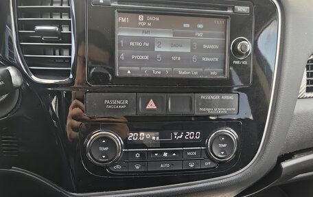 Mitsubishi Outlander III рестайлинг 3, 2012 год, 1 220 000 рублей, 7 фотография