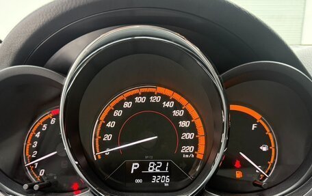 Toyota Yaris XP150 рестайлинг, 2022 год, 1 770 000 рублей, 10 фотография