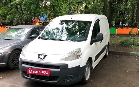 Peugeot Partner II рестайлинг 2, 2009 год, 460 000 рублей, 2 фотография