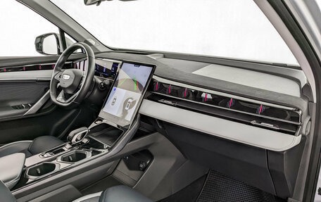 Geely Atlas, 2023 год, 2 400 000 рублей, 11 фотография