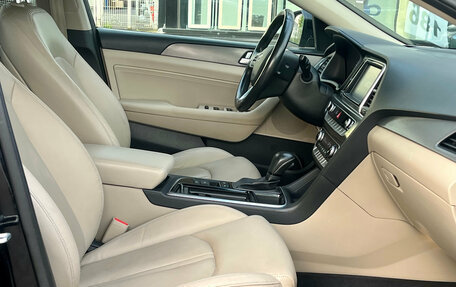 Hyundai Sonata VII, 2017 год, 1 699 000 рублей, 10 фотография
