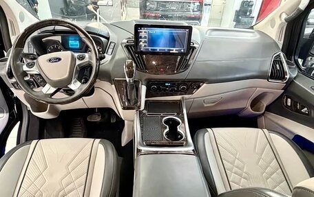Ford Tourneo Custom I рестайлинг, 2023 год, 4 470 000 рублей, 6 фотография