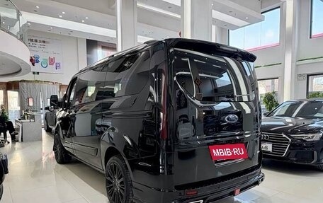 Ford Tourneo Custom I рестайлинг, 2023 год, 4 470 000 рублей, 21 фотография