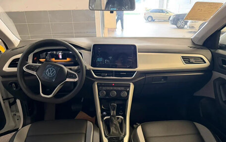 Volkswagen T-Roc I, 2025 год, 1 929 004 рублей, 9 фотография