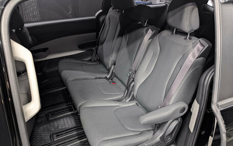 KIA Carnival, 2022 год, 3 650 000 рублей, 17 фотография