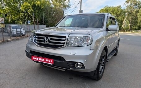 Honda Pilot III рестайлинг, 2013 год, 2 075 000 рублей, 2 фотография