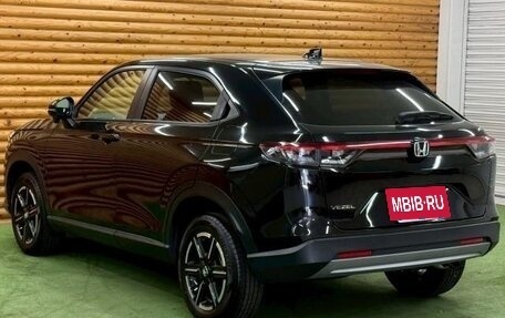 Honda Vezel, 2022 год, 1 815 000 рублей, 3 фотография