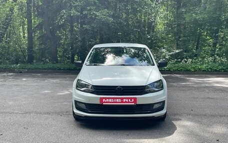 Volkswagen Polo VI (EU Market), 2016 год, 960 000 рублей, 2 фотография