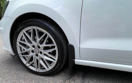 Volkswagen Polo VI (EU Market), 2016 год, 960 000 рублей, 23 фотография