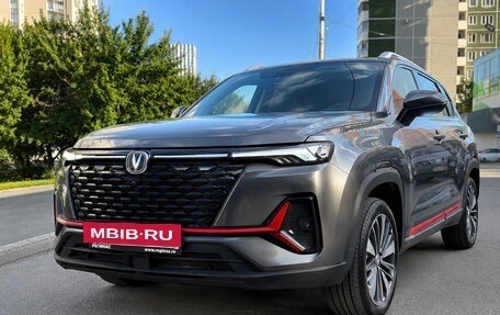 Changan CS35 Plus, 2024 год, 2 050 000 рублей, 2 фотография