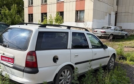 Opel Vectra B рестайлинг, 1997 год, 250 000 рублей, 1 фотография