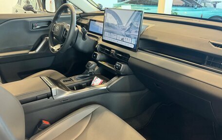 Toyota RAV4, 2026 год, 4 290 000 рублей, 18 фотография