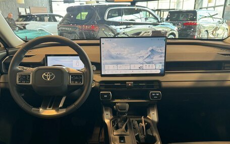 Toyota RAV4, 2026 год, 4 290 000 рублей, 21 фотография
